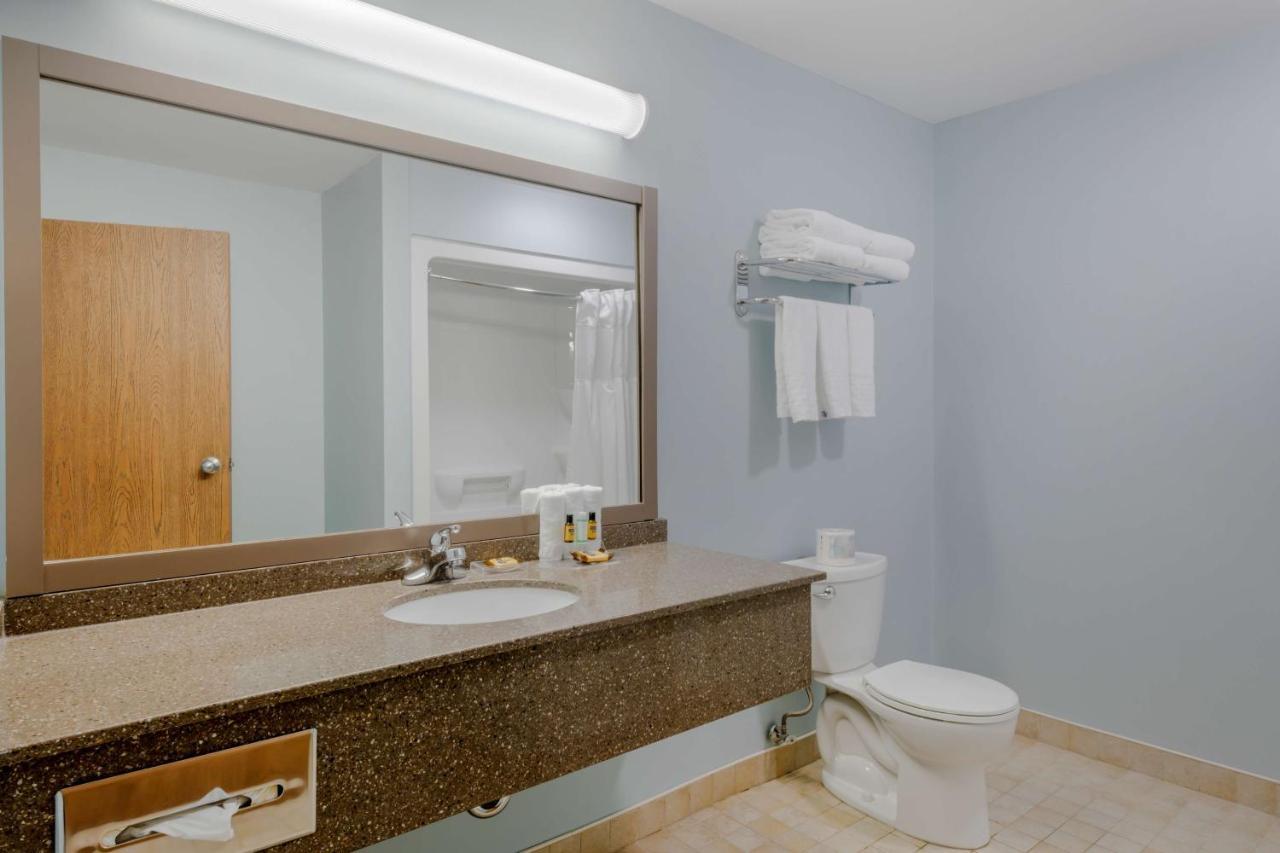 Best Western Plus Woodstock Hotel Conference Centre エクステリア 写真