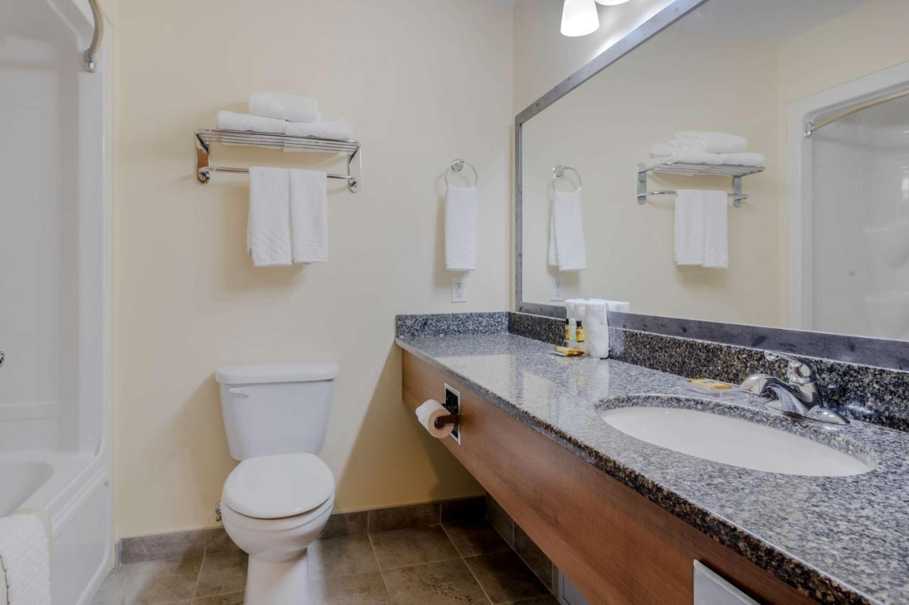 Best Western Plus Woodstock Hotel Conference Centre エクステリア 写真