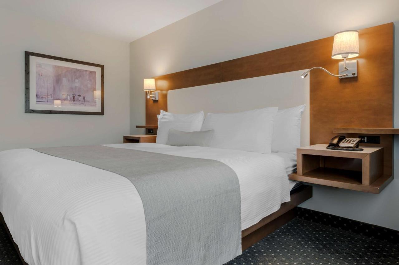 Best Western Plus Woodstock Hotel Conference Centre エクステリア 写真