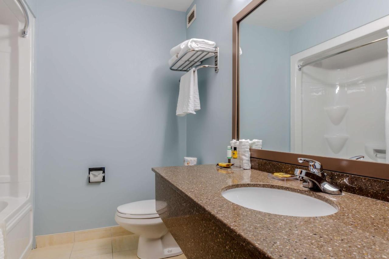 Best Western Plus Woodstock Hotel Conference Centre エクステリア 写真