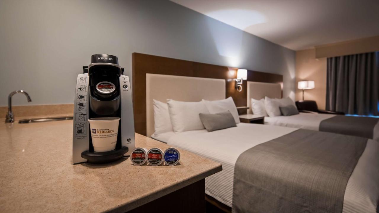 Best Western Plus Woodstock Hotel Conference Centre エクステリア 写真