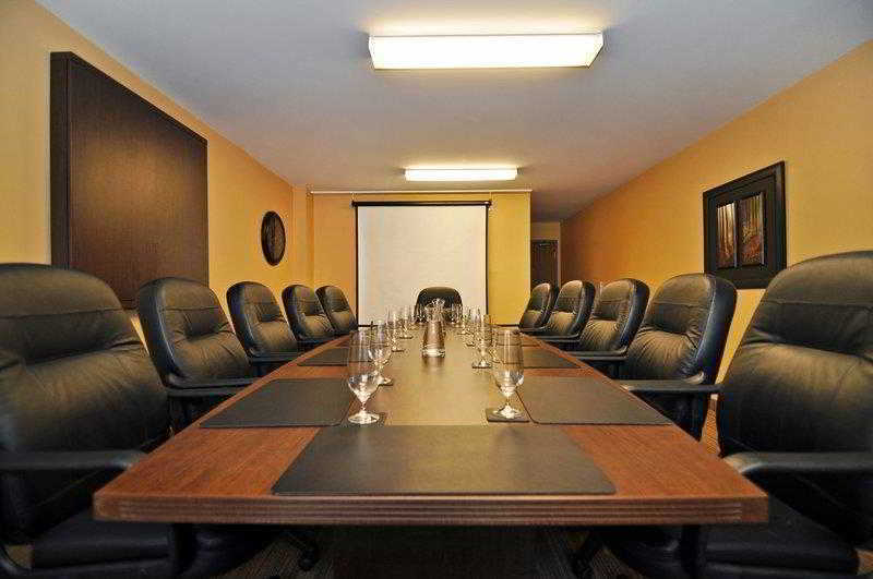 Best Western Plus Woodstock Hotel Conference Centre エクステリア 写真