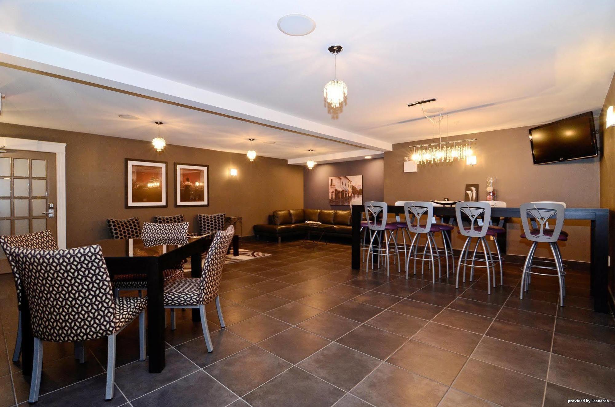 Best Western Plus Woodstock Hotel Conference Centre エクステリア 写真